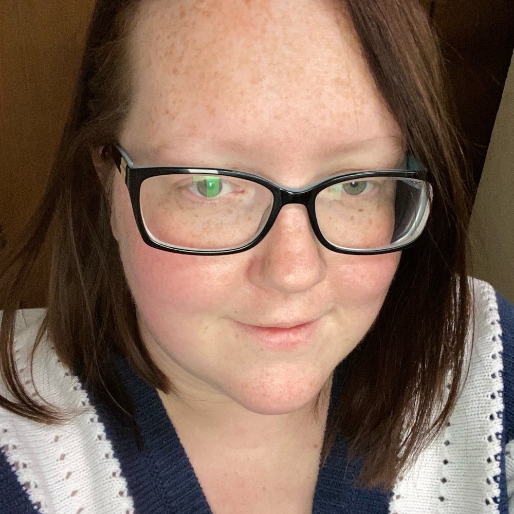 Meet your Posher, Ashley